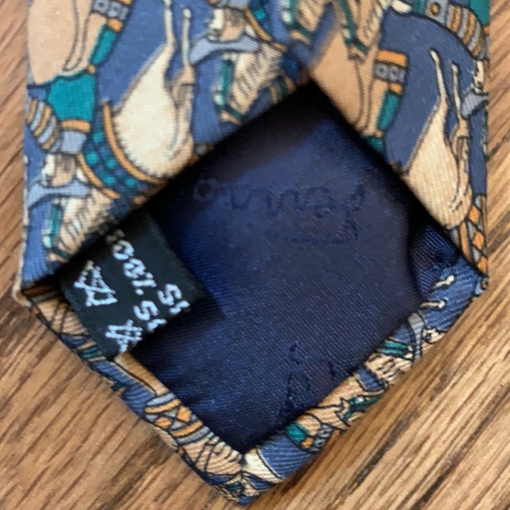 Salvatore Ferragamo Tie - Picture 4 of 10